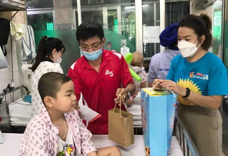 Greenoly Brightens Young Patients Day